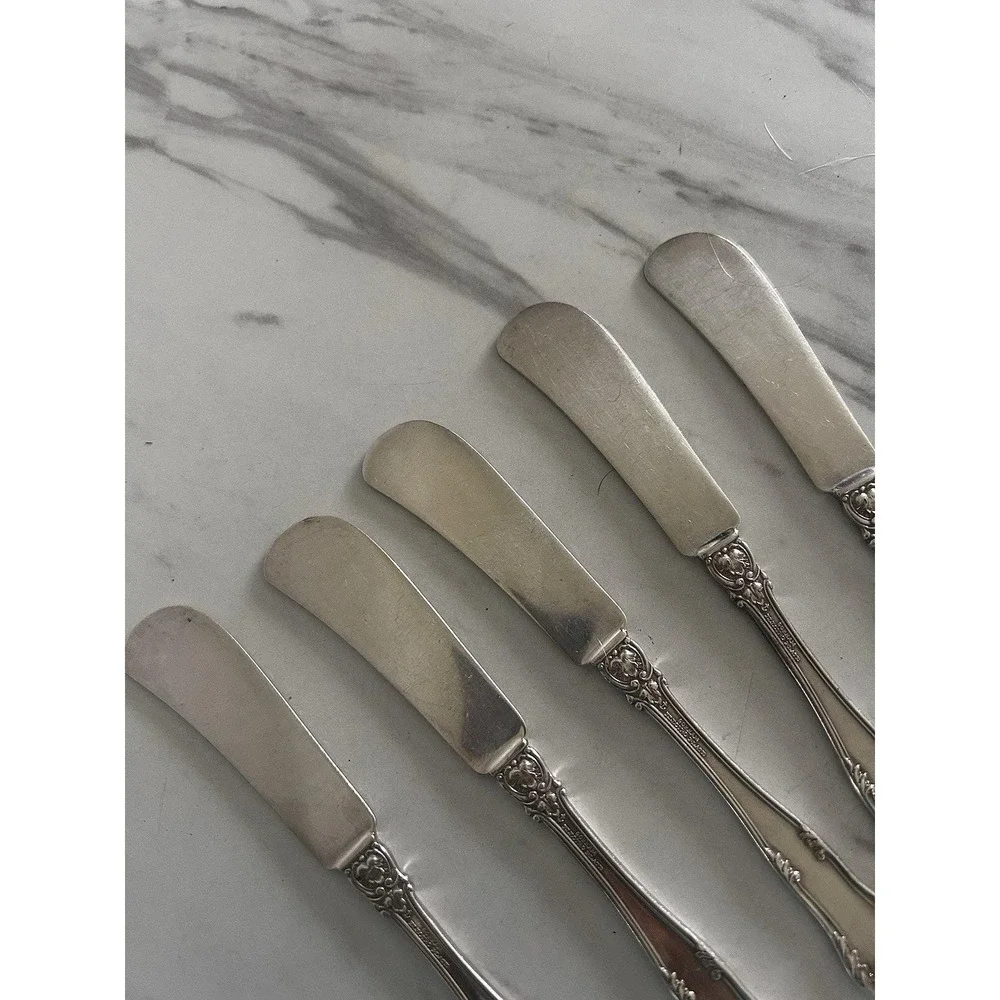 Vintage Gorham Butter Knives Shell Floral Design Electro Plate Lot Monogram BxA